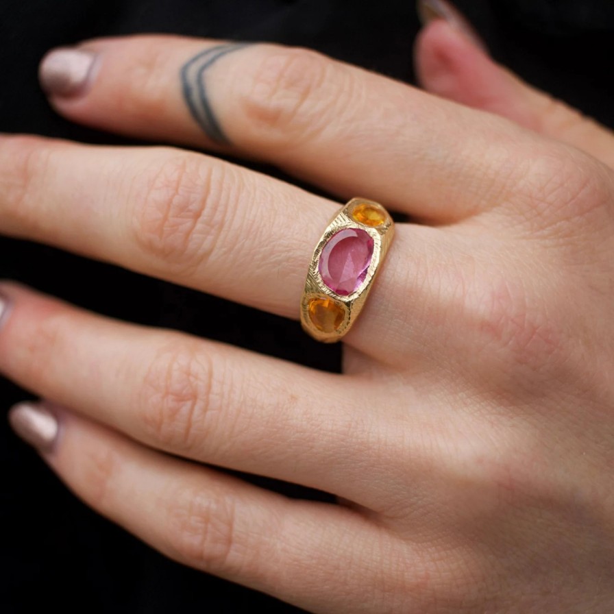 Rings Tomfoolery London | Pink & Orange Sapphire Three Stone Tapered Ring