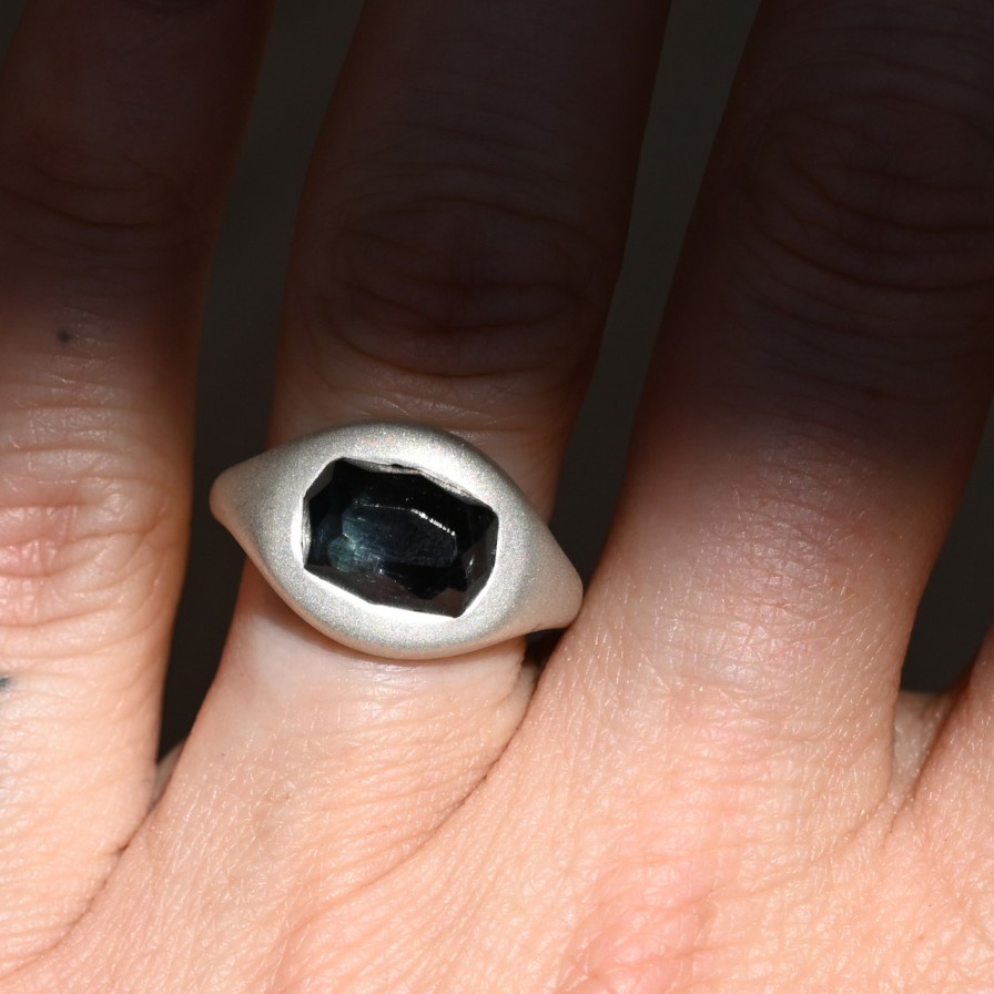 Rings Tomfoolery London | Tourmaline Curved Ring 0.2