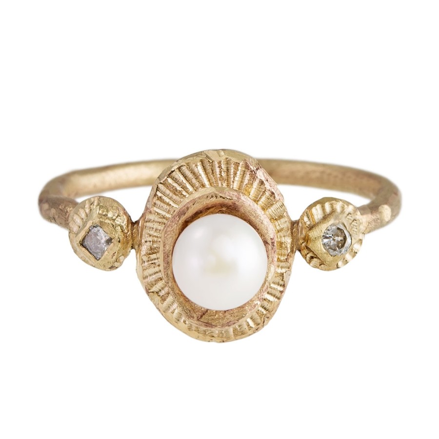 Rings Tomfoolery London | 14Ct Yellow Gold Pearl And Diamond Ring