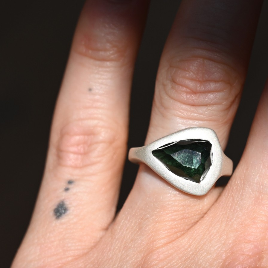 Rings Tomfoolery London | Tourmaline Curved Ring 0.4