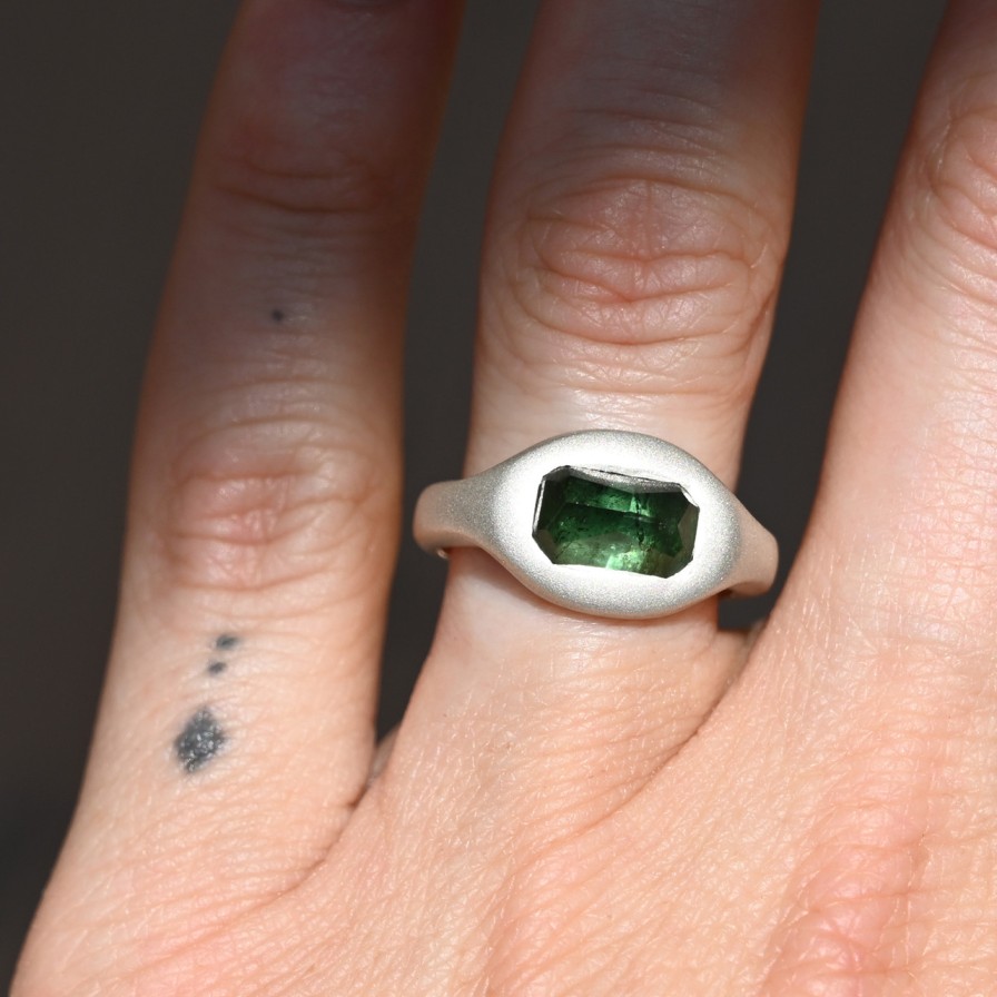 Rings Tomfoolery London | Tourmaline Curved Ring 0.6